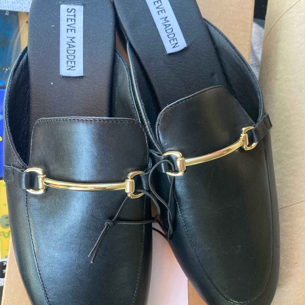 Steve Madden galilea flats